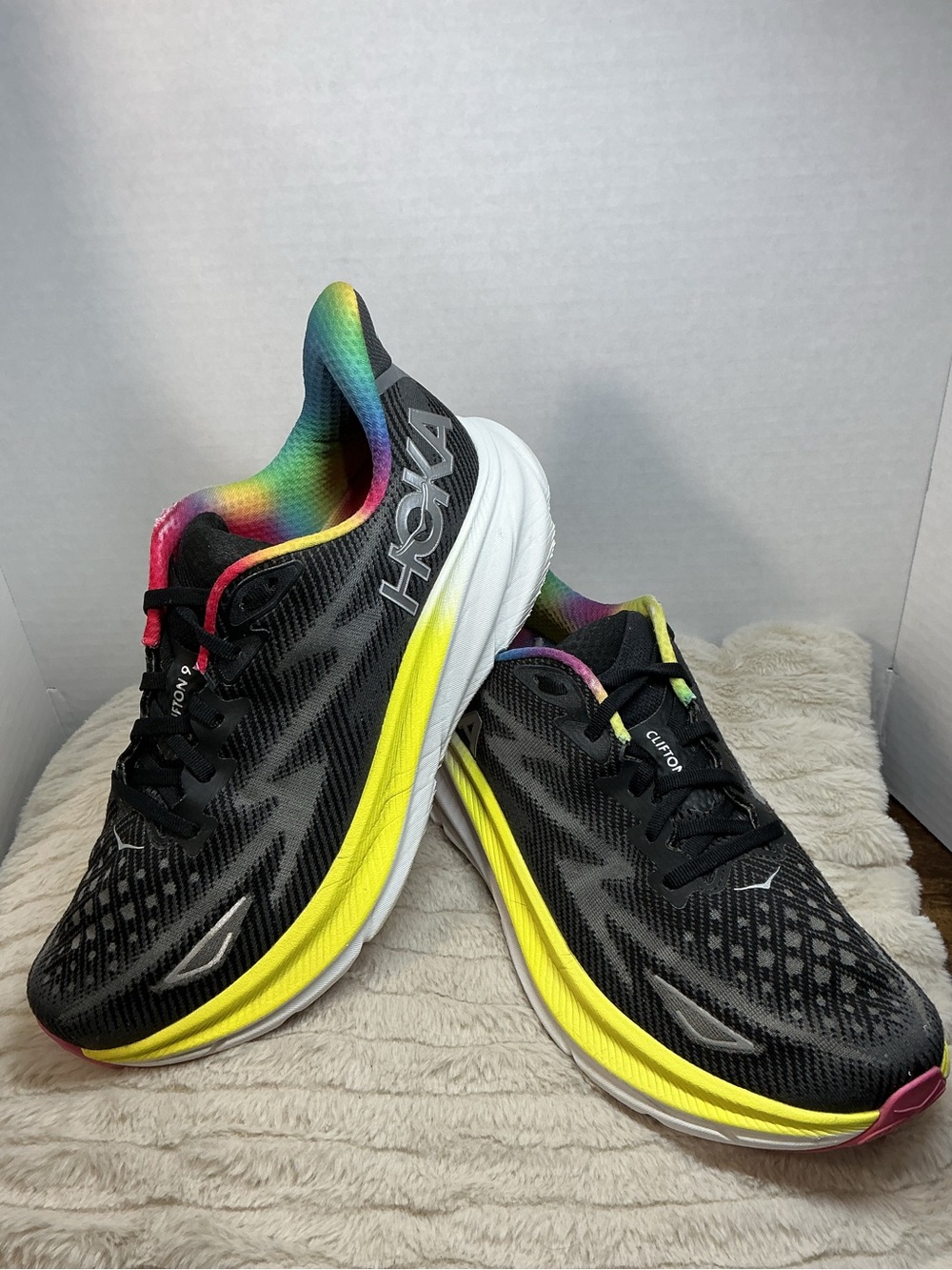 HOKA Clifton 9 Men’s 10D Black Rainbow All Aboard Running Shoes 1127895-BAAB